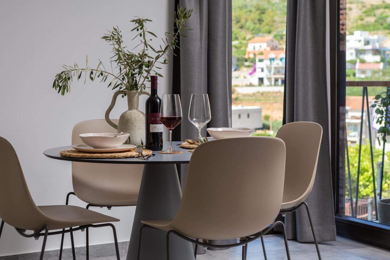 The One - New Apartment Komiza